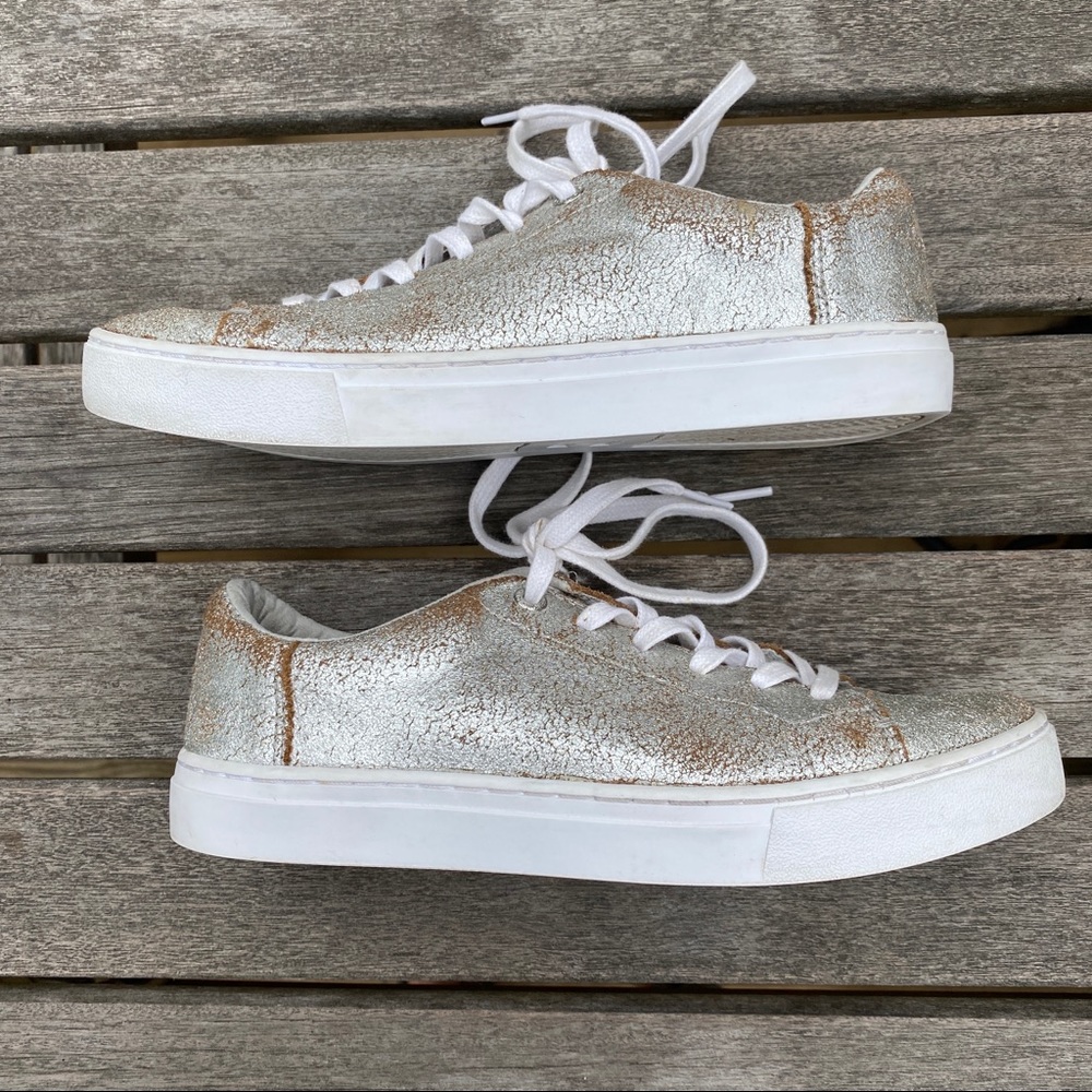 TOMS Silver Metallic Lennox Low Top Platform Lace Up Sneaker Size 6.5 - Picture 2 of 11